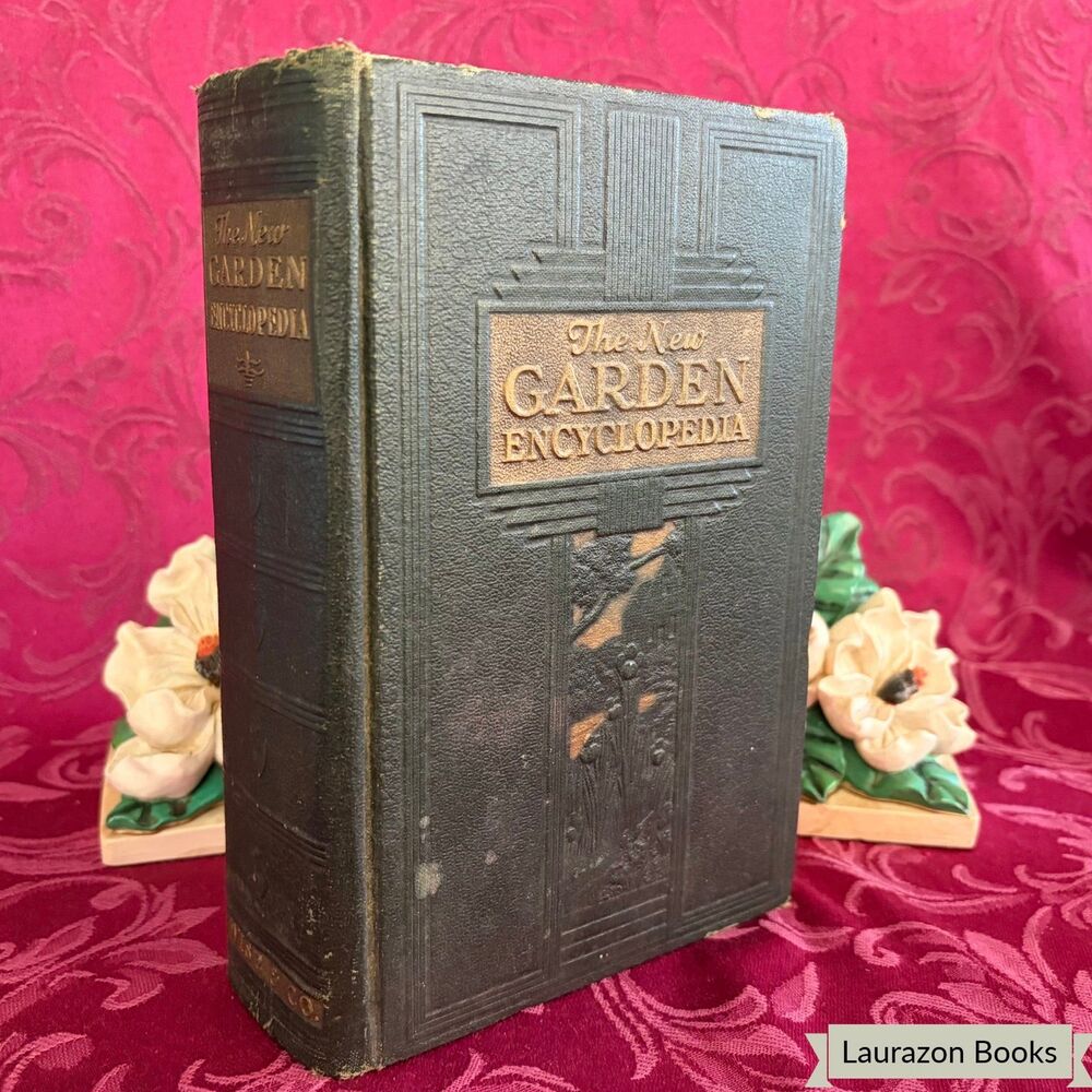 1946 The New Garden Encyclopedia edited by E. L. D. Seymour, Illustrated Vintage